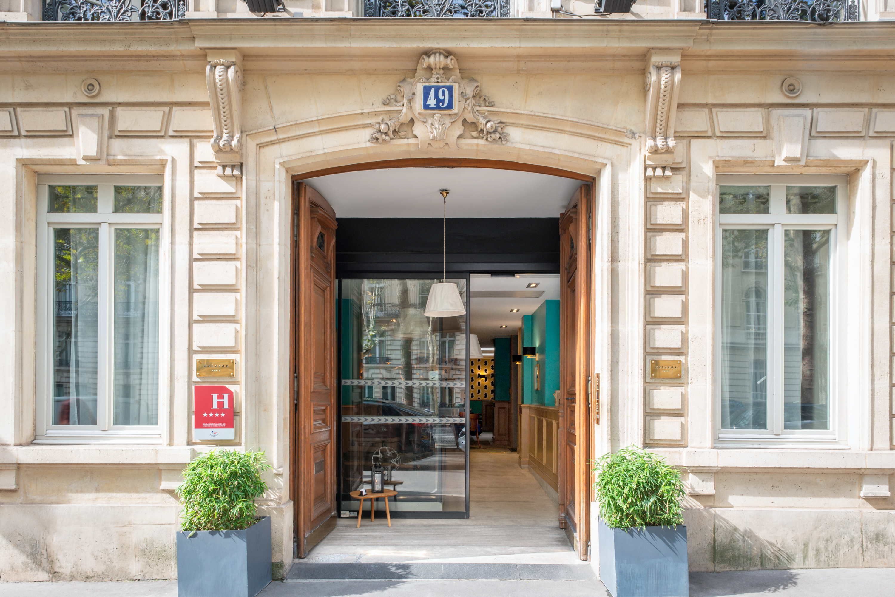 Suites and Hotel Helzear Champs-Elysees